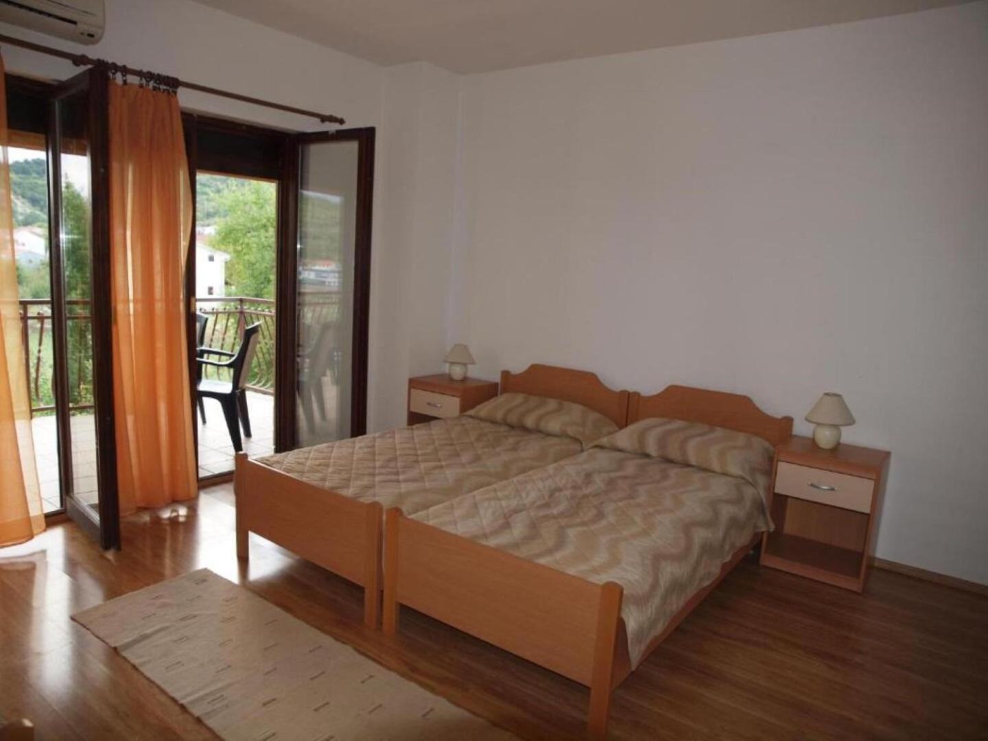 Rooms Marija - Rooms With Pool Trilj Ngoại thất bức ảnh